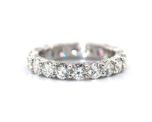Load image into Gallery viewer, Platinum 2.90CTW Round Diamond Eternity Band