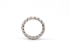 Load image into Gallery viewer, Platinum 2.90CTW Round Diamond Eternity Band