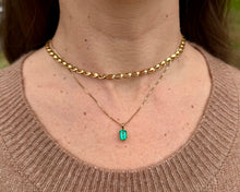 Load image into Gallery viewer, Emerald Solitaire Pendant Necklace