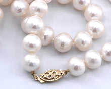 Load image into Gallery viewer, Baroque Pearl Strand Necklace