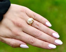 Load image into Gallery viewer, Pearl Ring Set With Pave Diamonds