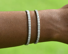 Load image into Gallery viewer, Platinum And Diamond Floral Engraved Vintage Bracelet