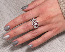 Load image into Gallery viewer, Ruby and Diamond Ring