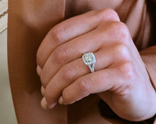 Load image into Gallery viewer, Round Diamond Halo Engagement Ring