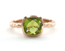 Load image into Gallery viewer, Rose Gold Peridot Ring