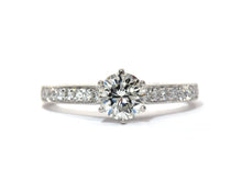 Load image into Gallery viewer, Round Diamond Engagement Ring