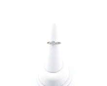 Load image into Gallery viewer, Round Diamond Engagement Ring