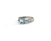 Load image into Gallery viewer, 14K white gold and Aquamarine ring