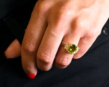 Load image into Gallery viewer, Peridot and Diamond Ring