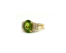 Load image into Gallery viewer, Peridot and Diamond Ring
