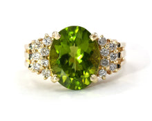 Load image into Gallery viewer, Peridot and Diamond Ring