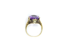 Load image into Gallery viewer, Vintage 14K yellow gold and Amethyst ring.