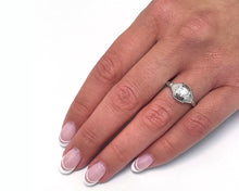 Load image into Gallery viewer, Vintage 18K White Gold Old European cut Diamond Ring.