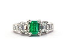 Load image into Gallery viewer, Emerald and Diamond Ring
