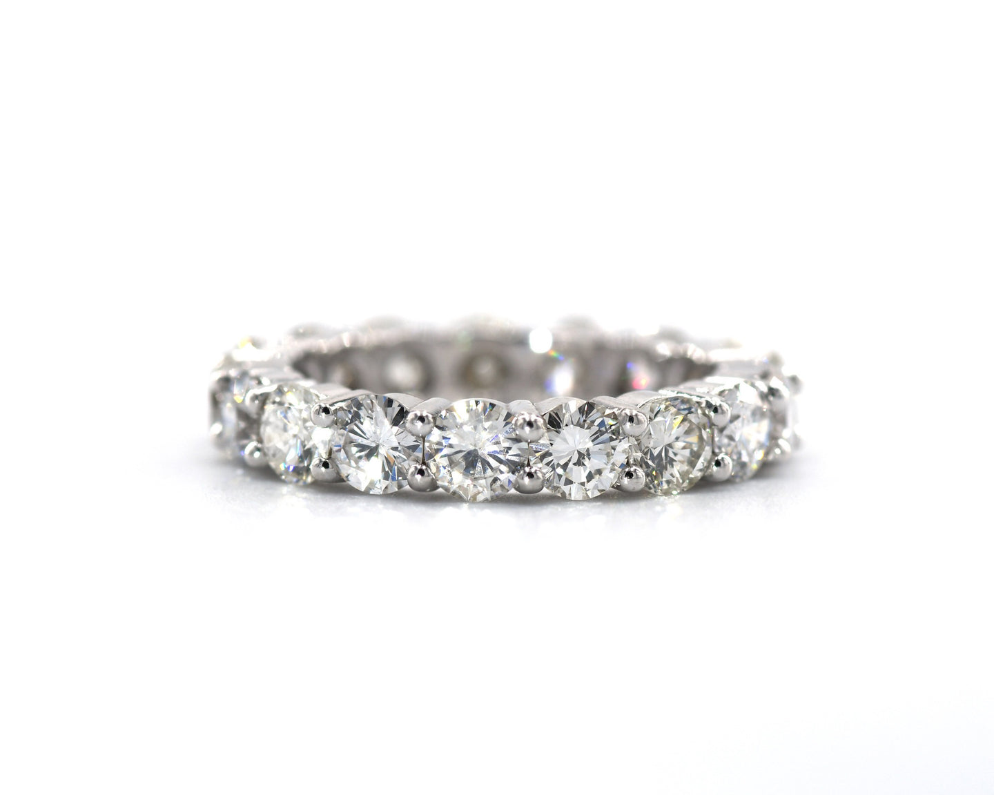 4.32 CTW Diamond Eternity Band H-SI1