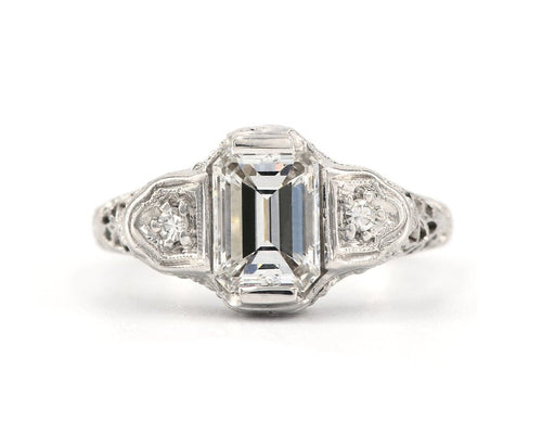 Antique 18K White Gold Emerald Cut Diamond Ring