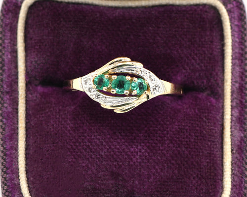 Vintage Style 14K Two Tone Gold Emerald And Diamond Ring