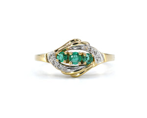Vintage Style 14K Two Tone Gold Emerald And Diamond Ring