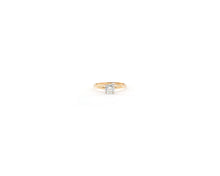 Load image into Gallery viewer, Round Diamond Solitaire Engagement Ring
