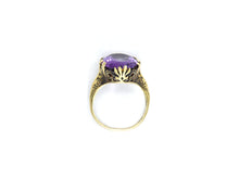 Load image into Gallery viewer, Vintage 14K yellow gold and Amethyst ring.
